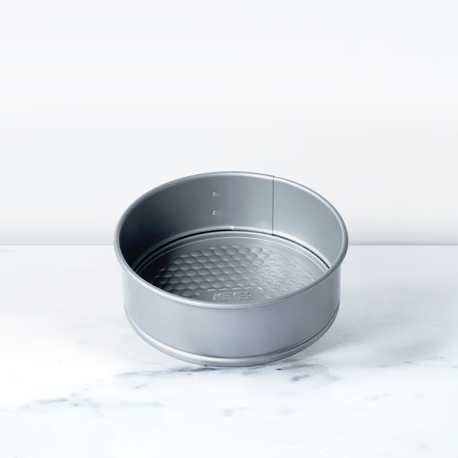 Meyer Bakemaster non-stick loose base cake tin